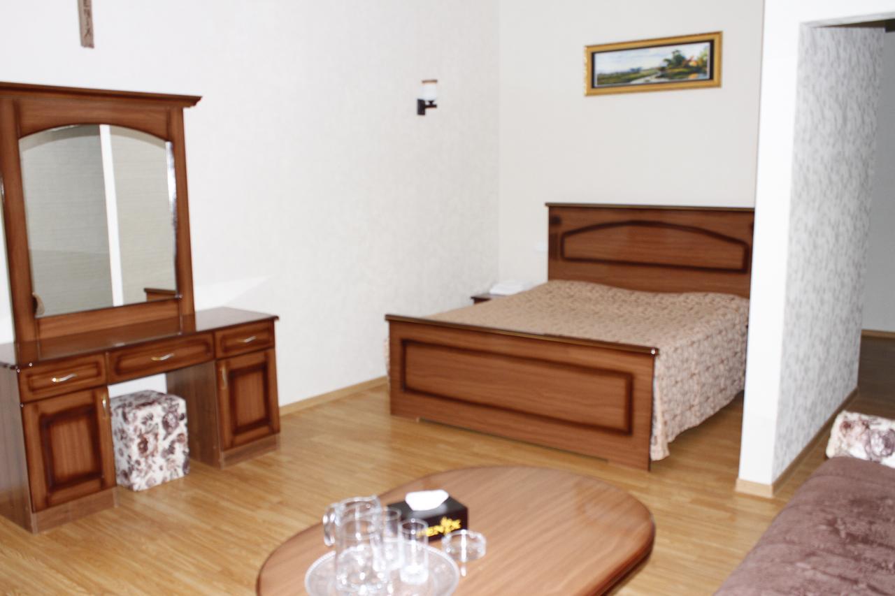 Hotel Fenix Complex Капан Экстерьер фото